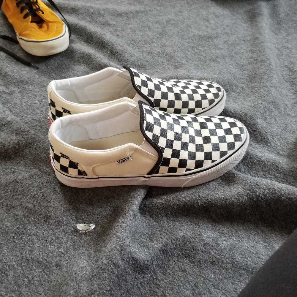 vans checkered slip ons